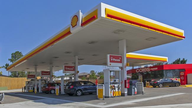 The Shell service station at 36 Chambers Flat Rd, Marsden.