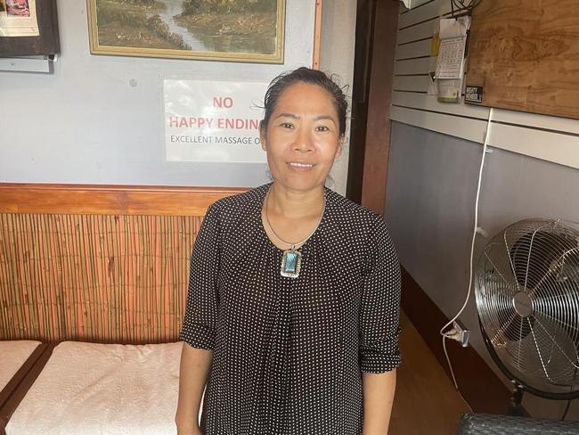 Thai massage woman is sick of people asking for 'extra's' at her work.