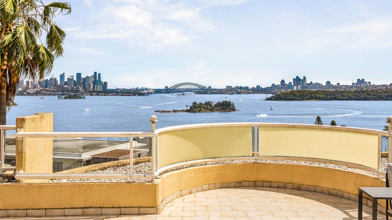 It’s the iconic harbour view that makes 3 Gilliver Ave, Vaucluse, so special.