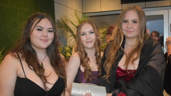 Georgia Heke, Tegen Ariss, and Taylor Kelso at the 2021 Bundamba State Secondary College year 12 formal, Ipswich Turf Club 17th of November 2021. Picture: Jessica Baker