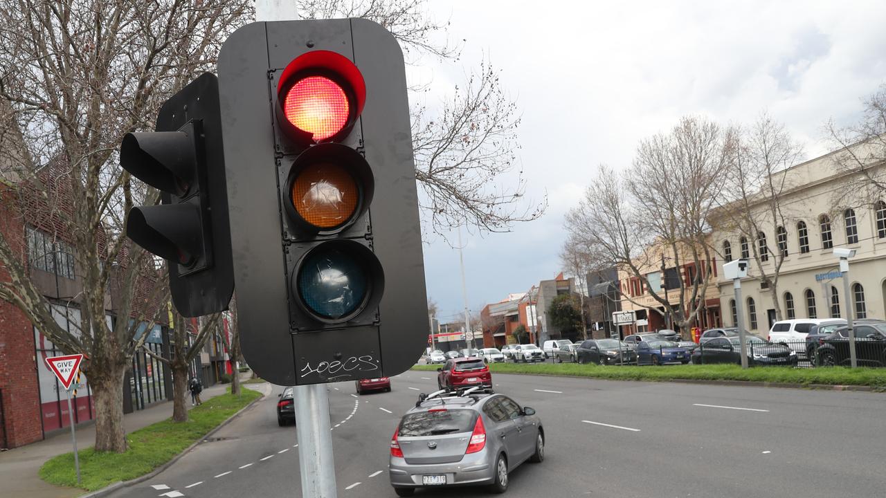 Melbourne Traffic: Trams And Buses To Get Priority At CBD Traffic ...