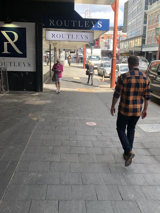 Routleys menswear a day after Murray St flooding.