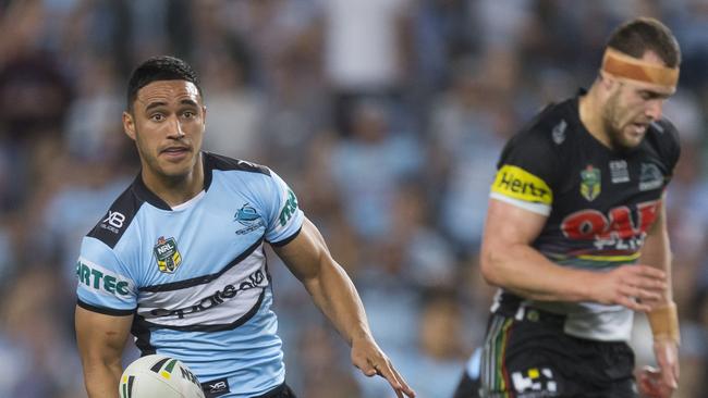 Valentine Holmes of the Sharks during the First Semi Final between the Cronulla-Sutherland Sharks and the Penrith Panthers in Week 2 of the NRL Finals Series at Allianz Stadium in Sydney, Friday, September 14, 2018. (AAP Image/Craig Golding) NO ARCHIVING, EDITORIAL USE ONLY