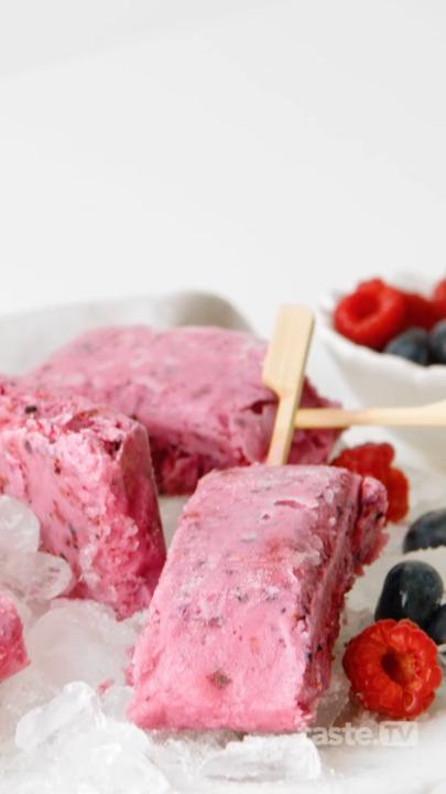 2-ingredient berry yoghurt pops