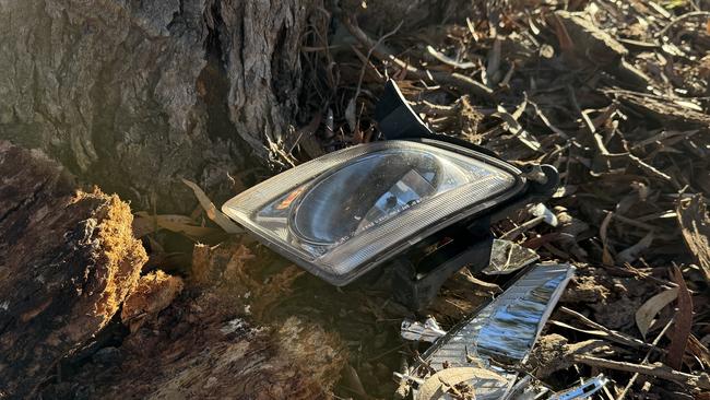 A 68-year-old man has died after crashing into a tree in the Adelaide Hills on Monday evening.
