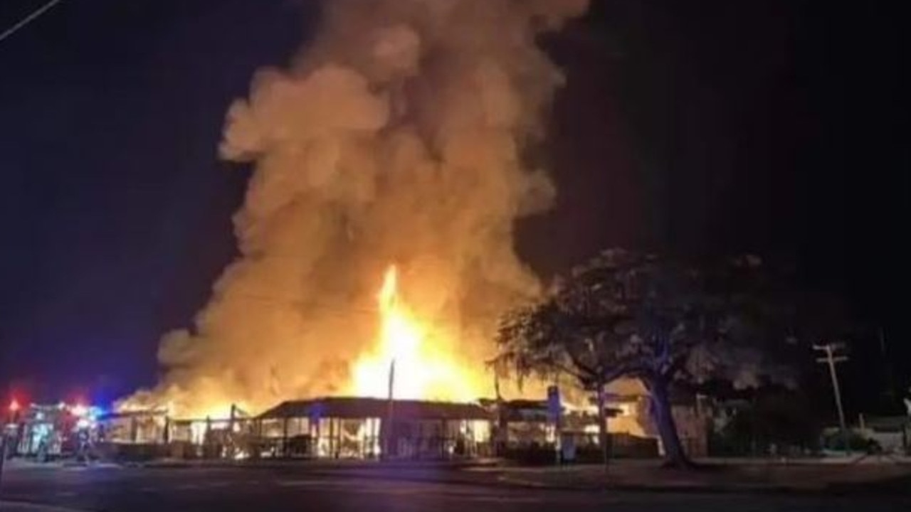 Outback hotel destroyed by blaze