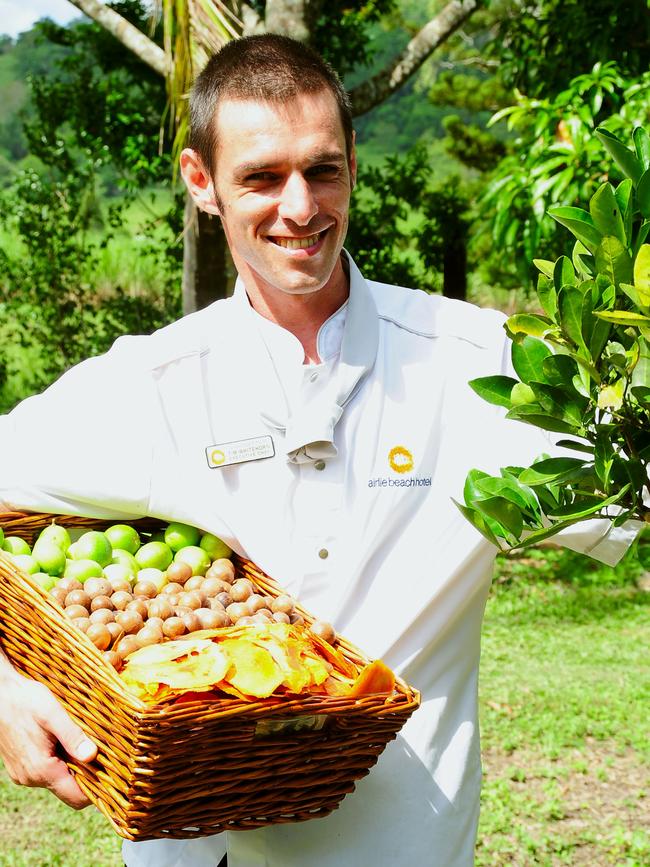 Executive Chef Tim Whitehorn of the Airlie Beach Hotel. (28/05/2009)