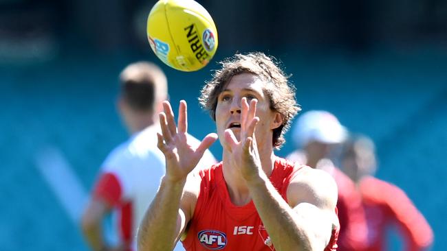 Sydney Swan Kurt Tippett. Pic: AAP