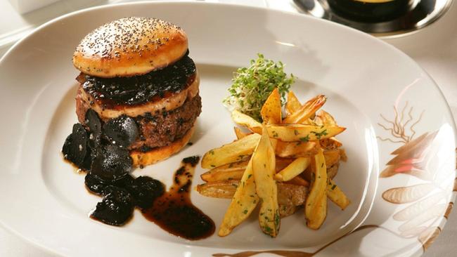 A $7600 burger and chips from Fleur in Las Vegas.