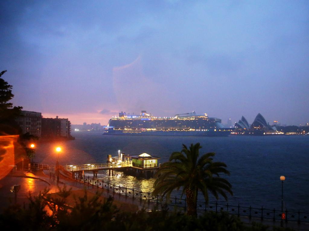 The low hits Sydney at Sunrise .picture John Grainger