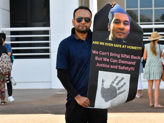 Imran Ahmed Shajib, a member of Darwin’s Bangladeshi community, called on the government to apologise. “Sifat came here with big hopes, he went back in a big box,” he said. “The state government immediately should somehow show an apology, that we have failed – they should admit that.” Pic: Pema Tamang Pakhrin