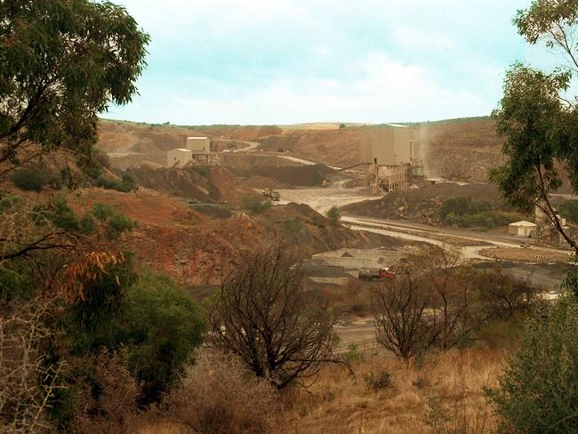 Boral Linwood Quarry at Marino believed to be supplying material for airport extension work./Quarries