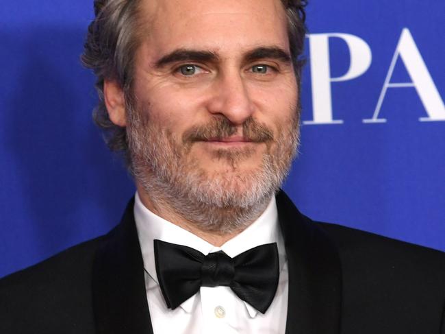 BEVERLY HILLS, CALIFORNIA - JANUARY 05: Joaquin Phoenix , winner of Best Performance by an Actor in a Motion Picture - Drama for "Joker" poses in the press room during the 77th Annual Golden Globe Awards at The Beverly Hilton Hotel on January 05, 2020 in Beverly Hills, California.   Kevin Winter/Getty Images/AFP == FOR NEWSPAPERS, INTERNET, TELCOS & TELEVISION USE ONLY ==