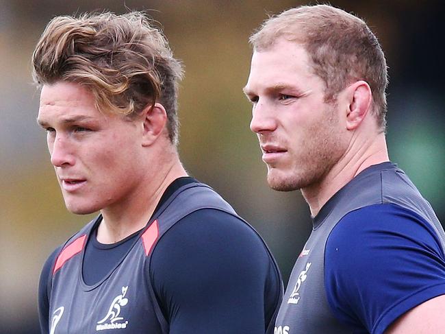 MELBOURNE, AUSTRALIA - JUNE 12:  Michael Hooper (L) talks to David Pocock of the Wallabies during an Australian Wallabies training saession on June 12, 2018 in Melbourne, Australia.  (Photo by Michael Dodge/Getty Images)