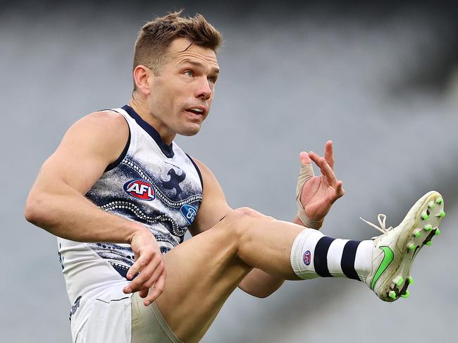 AFL Round 11. Collingwood vs Geelong at the MCG, Melbourne.  29/05/2021 .  Shaun Higgins of the Cats   .  Pic: Michael Klein