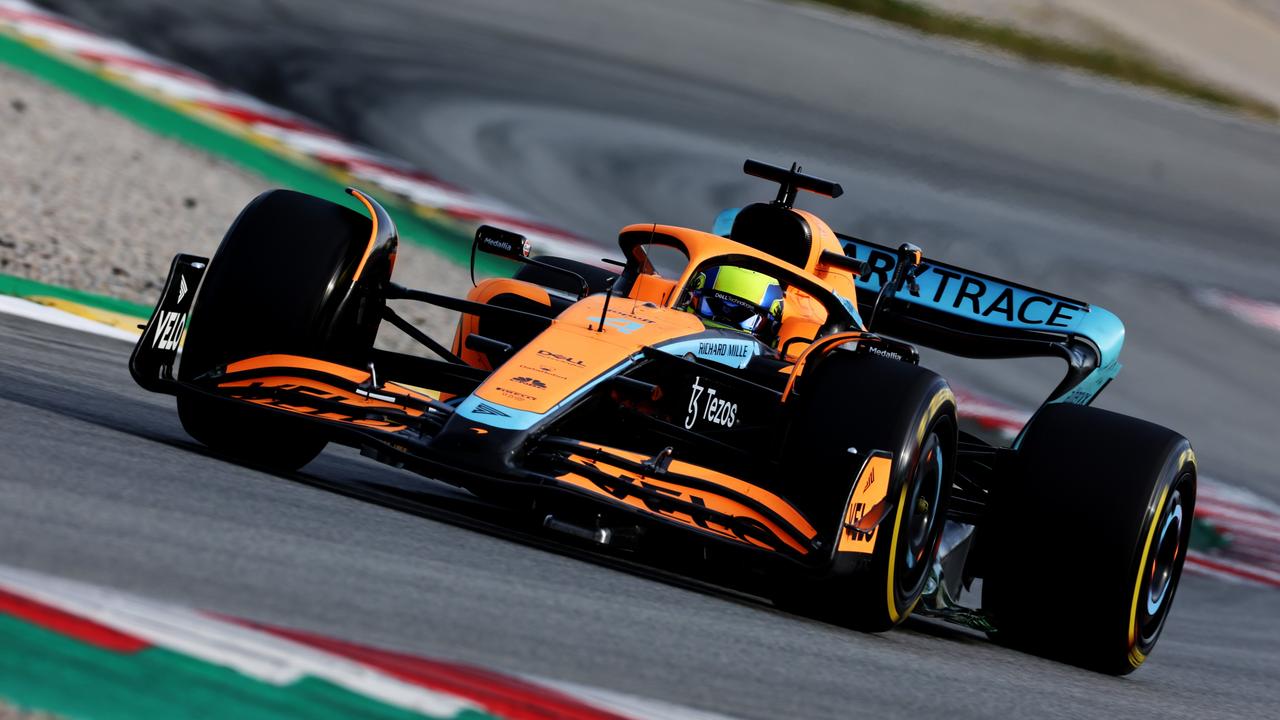 BARCELONA, SPAIN - FEBRUARY 23: Lando Norris of Great Britain driving the (4) McLaren MCL36 Mercedes during Day One of F1 Testing at Circuit de Barcelona-Catalunya on February 23, 2022 in Barcelona, Spain. (Photo by Mark Thompson/Getty Images)