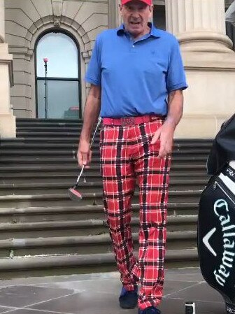 Sam Newman is on the steps at Spring St with his golf bag waiting for Dan Andrews to ask why Victorians can’t play golf. Picture: Instagram