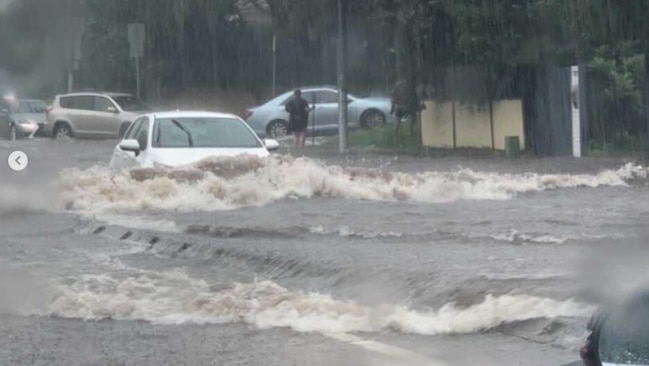 Evacuation warnings in place for suburbs in Sydney’s Northern Beaches ...