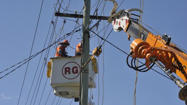 Essential Energy workers were called after the crash, which took out a light pole and cut power to parts of Tweed Heads, including the police station. File image. Picture: Tim Jarrett