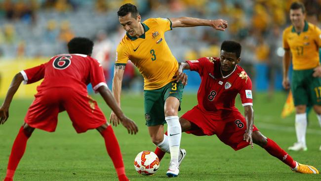 SYDNEY, AUSTRALIA - JANUARY 13: Jason Davidson of the Socceroos controls the ball during the 2015 Asian Cup match between Oman and Australia at ANZ Stadium on January 13, 2015 in Sydney, Australia. (Photo by Cameron Spencer/Getty Images)