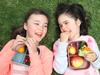 Newresearch shows that parents and teachers agree primary schools are not giving students enough time to finish eating the food in their lunchbox. Pic of  Kiara, 8 and Chloe, 5. Tuesday, April 12, 2022. Picture: David Crosling