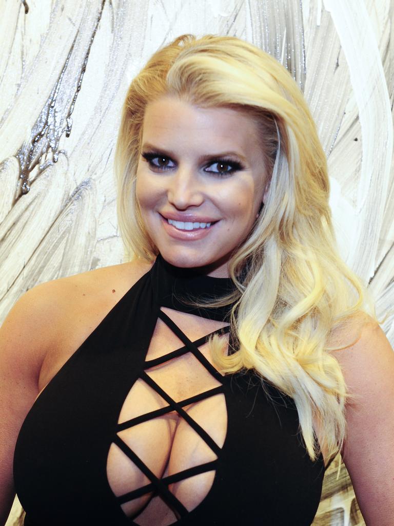 Jessica Simpson Adjusts to Money Changes, Faces 'Financial Crunch