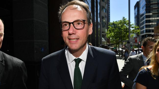 Australian Securities & Investments Commission (ASIC) chairman James Shipton leaves the Royal Commission into Misconduct in the Banking, Superannuation and Financial Services Industry in Sydney, Friday, November 23, 2018. (AAP Image/Joel Carrett) NO ARCHIVING