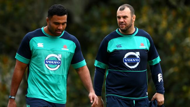 SYDNEY, AUSTRALIA - JUNE 18: Waratahs coach Michael Cheika (R) talks to Wycliff Palu during a Waratahs Super Rugby training session at Kippax Lake on June 18, 2015 in Sydney, Australia. (Photo by Cameron Spencer/Getty Images)