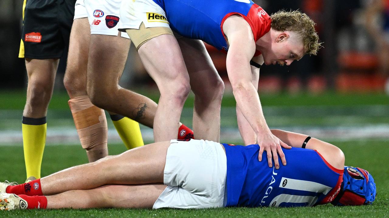 Angus Brayshaw was knocked out cold. (Photo by Quinn Rooney/Getty Images)