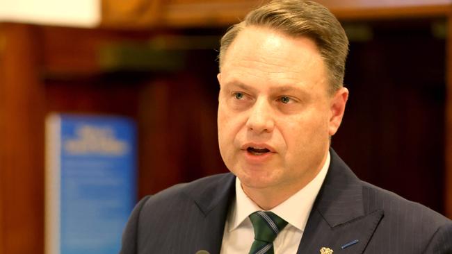 Lord Mayor Adrian Schrinner said the state government had not done enough to prepare Queenslanders for the upcoming La Nina season.