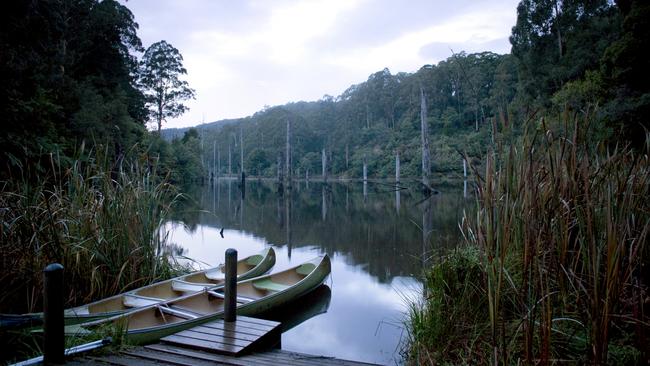 Hire a canoe, take a nature walk or hike around beautiful Lake Elizabeth.