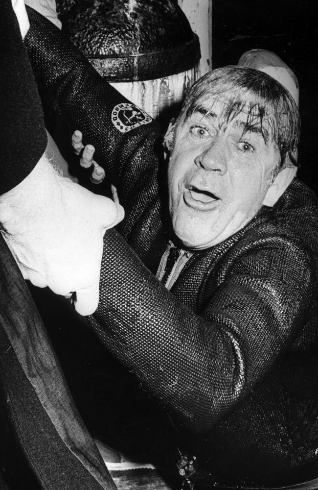 Lou Richards after leaping off the St Kilda pier in 1976.