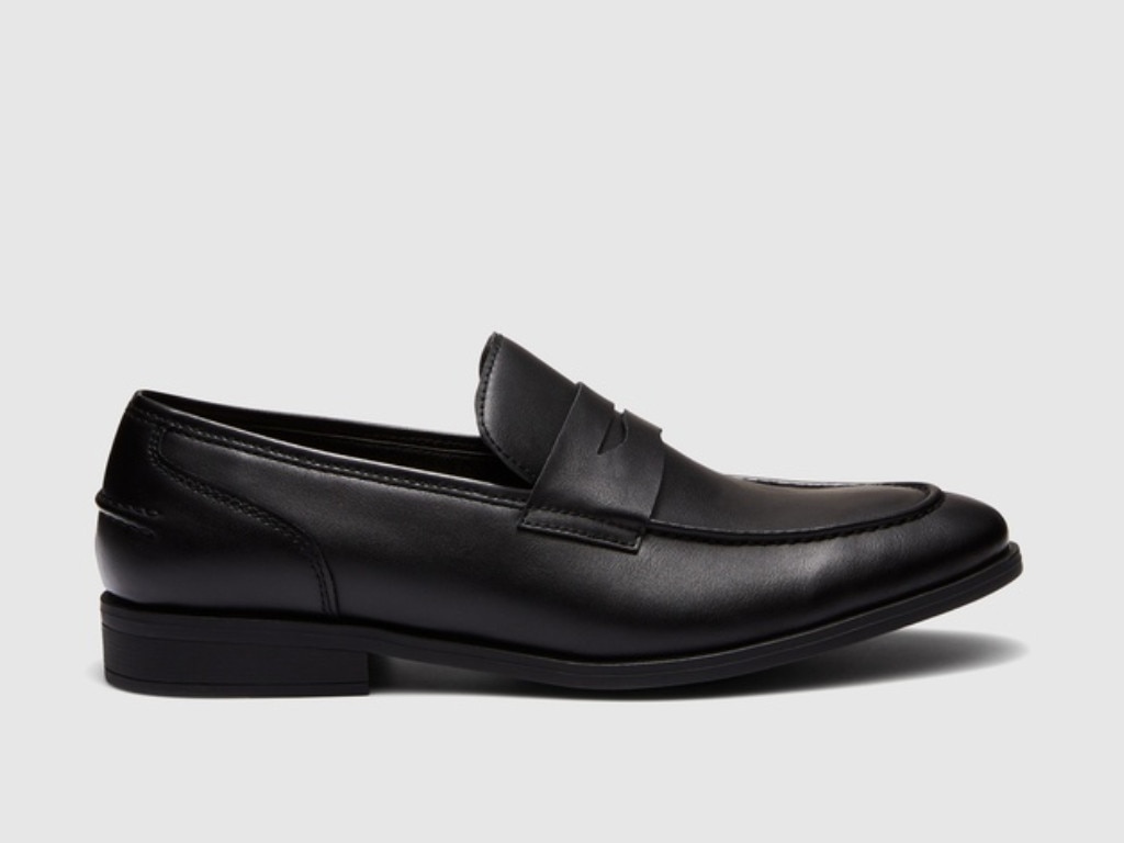 Danbury on sale penny loafer