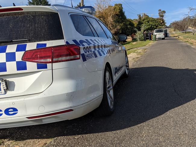 Homicide detectives at a Castlemaine home investigating the suspicious death of a man on Monday May 24. Picture: Zizi Averill