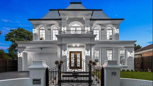 19 Leeds Road, Mount Waverley, has a $4.28-$4.38m price guide.