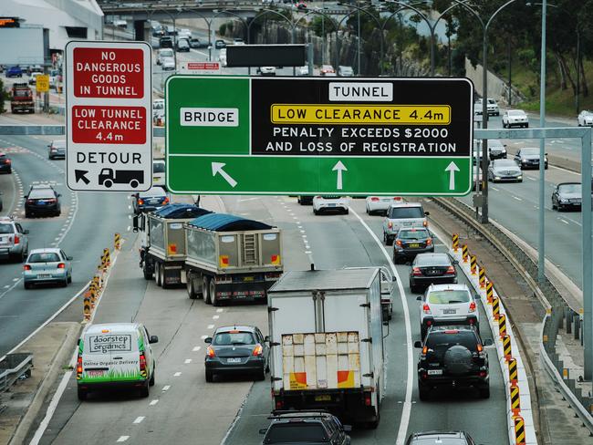 The Northern Entrance to the Sydney Harbour Tunnel South bound lanes showing the height restriction. Trucks/ traffic/ RTA/ RMS/ NSW/ roads/ motorway/ toll/ road toll/ etag/ eway/ cars/ 4.4m/ 4.4 meters/ sign/ low clearance