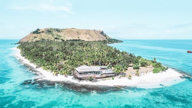 Privately-owned and occupied solely by Vomo Island Resort, guests enjoy world-class cuisine, professional 5-star service, Vomo Island Fiji.