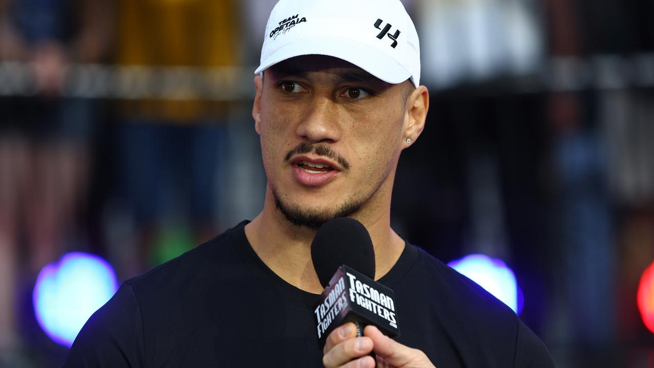 Health scare in Opetaia camp, US boxing star cops massive swipe
