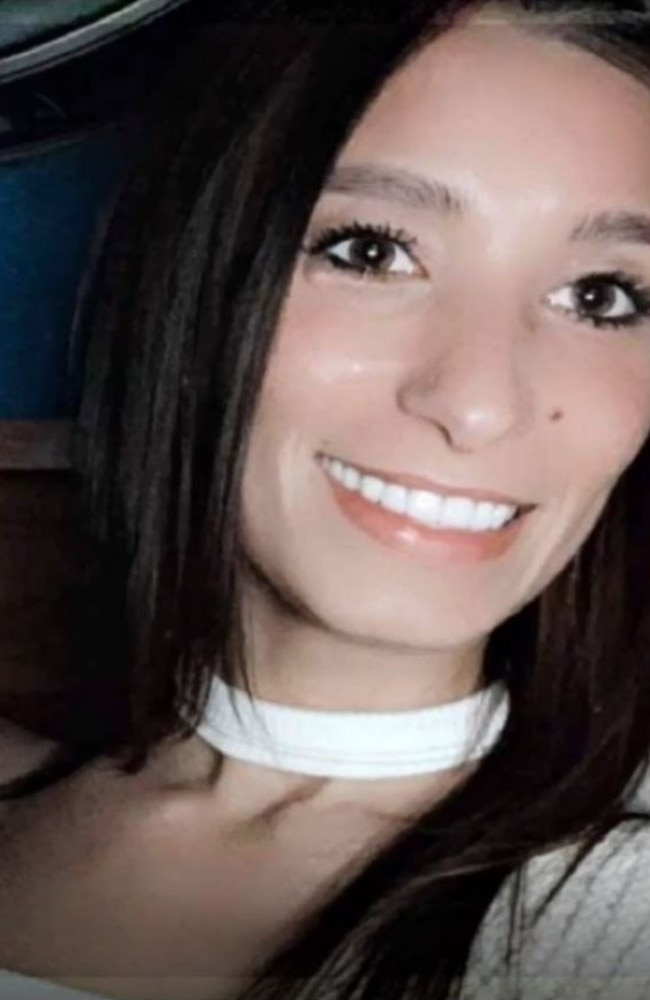 Prior to her dental transformation she explained she was bullied online. Picture: TikTok/brittanynegler