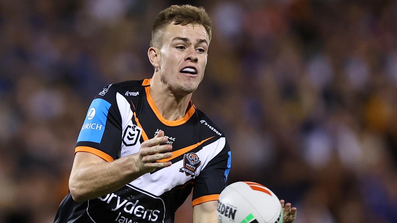 NRL 2025 Season Preview: Wests Tigers, Key Players, and Round 1 Insights