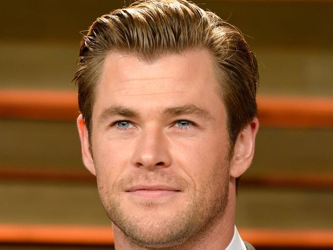 Chris Hemsworth attends the 2014 Vanity Fair Oscar Party.