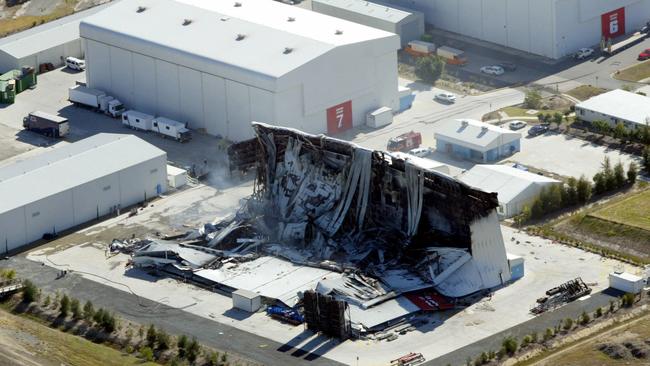 A Warner Bros. Roadshow studio at Coomera was destroyed by a fire during filming of House of Wax on June 27, 2004. Picture: Geoff McLachlan