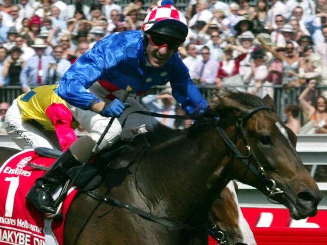 Makybe Diva and Glen Boss pass the post to win the 2005 Melbourne Cup.