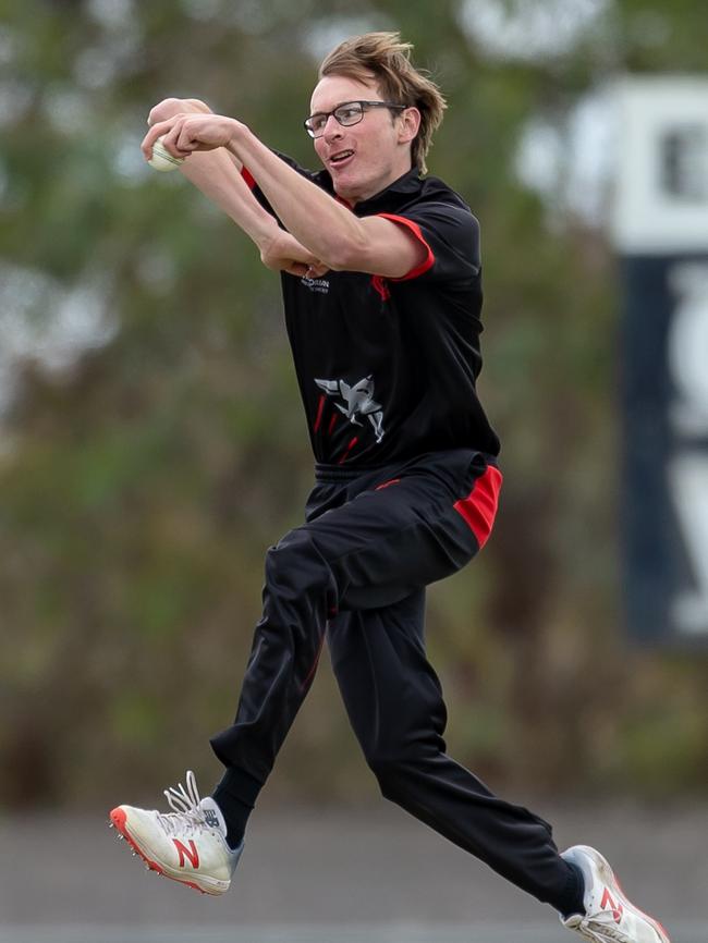 And bowling for Essendon in the Vic Super Slam. Picture: Arj Giese.