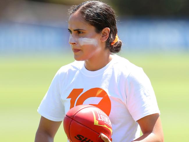 MELBOURNE, AUSTRALIA - JANUARY 23: Haneen Zreika of the Giants warms up during the round three AFLW match between the North Melbourne Kangaroos and the Greater Western Sydney Giants at Arden Street Ground on January 23, 2022 in Melbourne, Australia. (Photo by Kelly Defina/Getty Images)