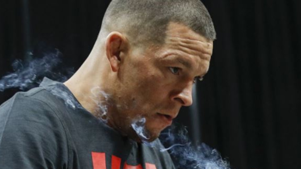 Nate Diaz Ufc 241 Return Smokes Joint On Stage Video Conor Mcgregor 7167