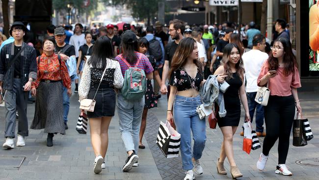 The Committee for Sydney wants big businesses to insist all workers be vaccinated so Sydney can return to pre-pandemic levels of visitors, as seen here in 2019. Picture: Damian Shaw