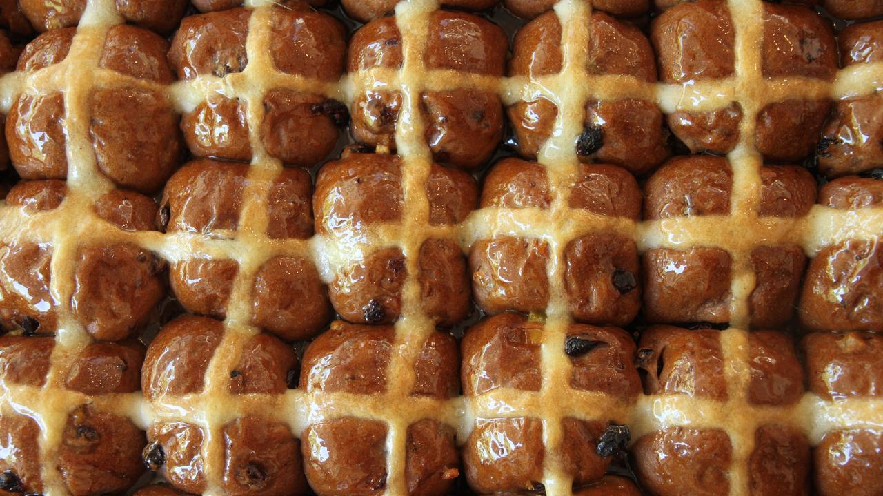 The cross on a hot cross bun symbolises the crucifixion of Jesus.