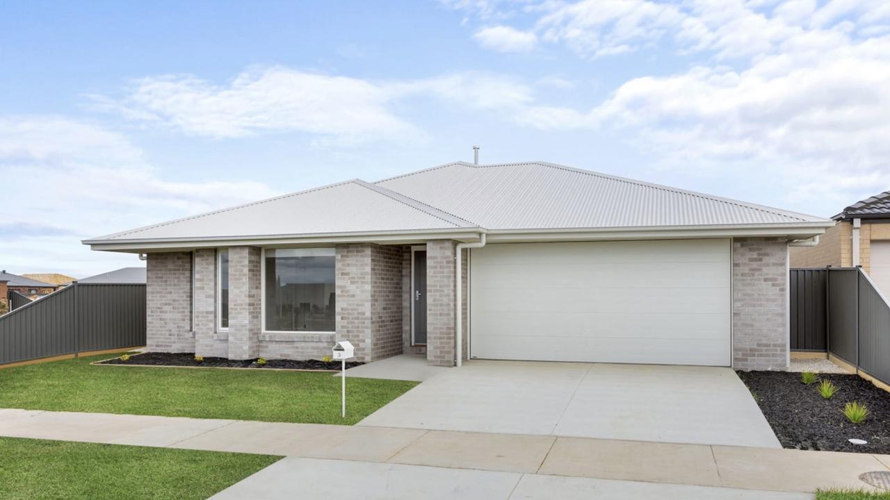 <a href="https://www.realestate.com.au/sold/property-house-vic-winter+valley-146544404" target="_self">3 Ashton Ave, Winter Valley</a> – Sold for $520,000.