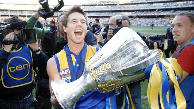 Crosisca doesn’t believe West Coast’s 2006 premiership is tainted despite Ben Cousins’ battle with addiction and the Eagles’ drug culture.